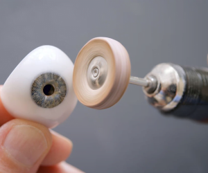 Artificial eye